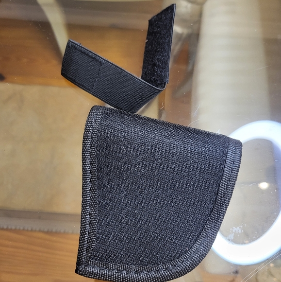 Roma Leather Concealment Purse - Picture 12 of 16